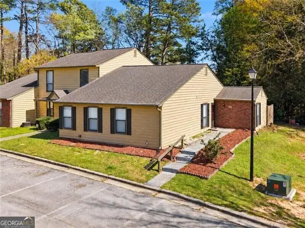 129 Sandalwood Circle, Lawrenceville, GA 30046