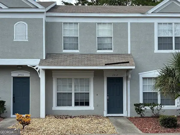 2457 Lake Woodberry Cir, Brandon, FL 33510