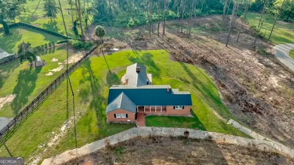 407 Westgreen Road, Douglas, GA 31533