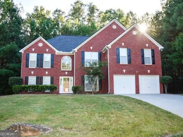 6681 Point Of Woods Drive, Stone Mountain, GA 30087 - #2