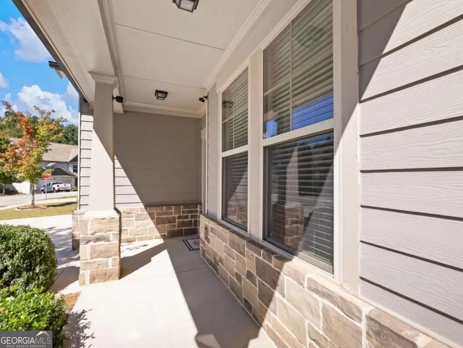 5907 Waterway Place, Flowery Branch, GA 30542 - #2