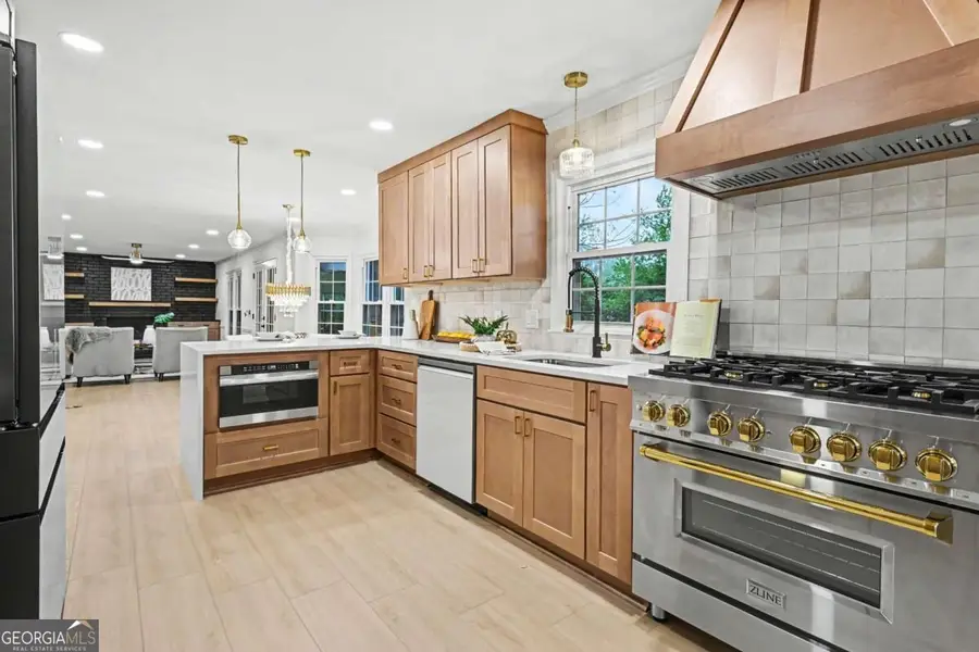 1498 Meadowcreek Court, Dunwoody, GA 30338 - #3