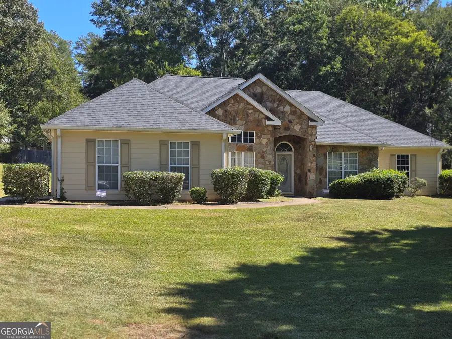 2604 18th Place, Valley, AL 36854 - #2