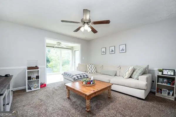 1104 Natchez Trc, Sandy Springs, GA 30350
