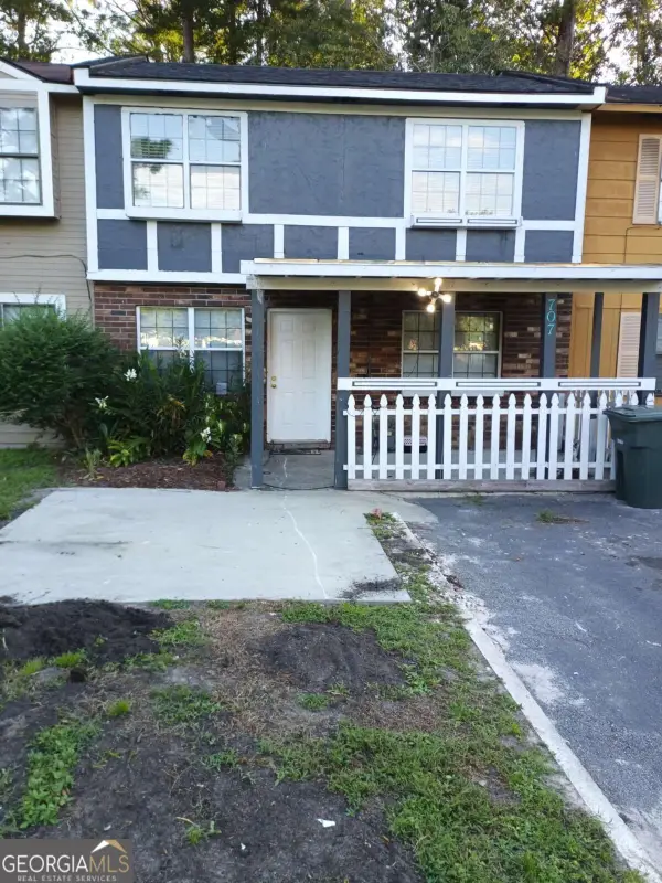 707 Elaine Street, Hinesville, GA 31313