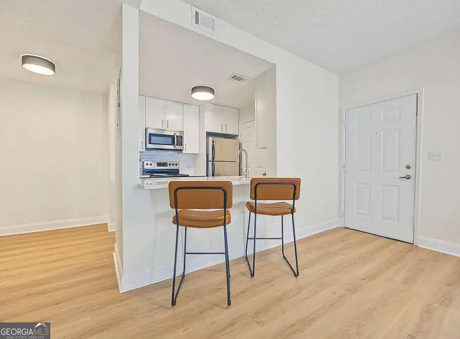 1075 Peachtree Walk Ne #A301, Atlanta, GA 30309 - #2