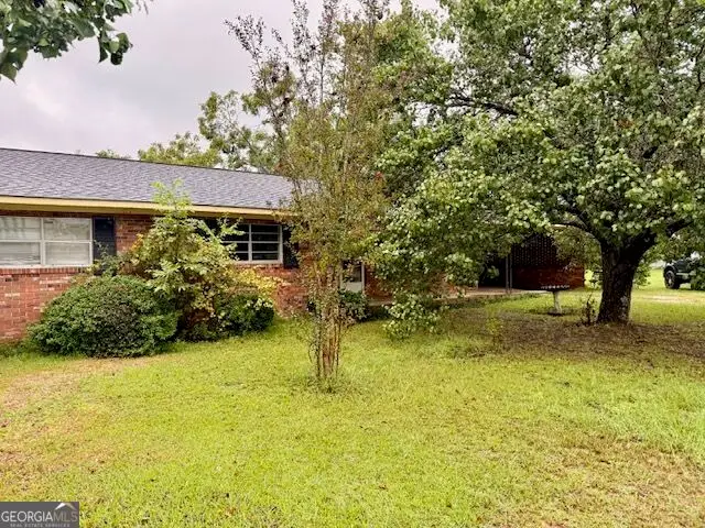 307 S River Street, Claxton, GA 30417 - #3