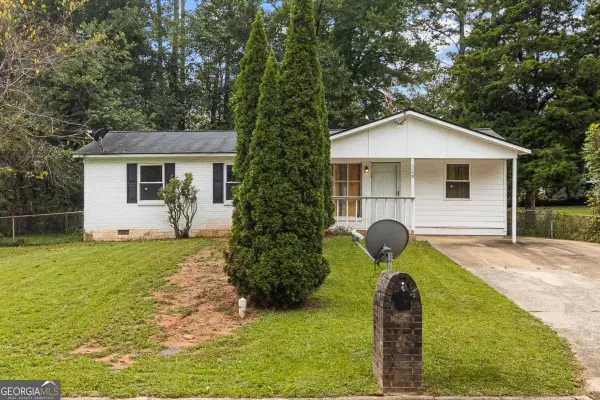 349 Roxbury Drive, Riverdale, GA 30274