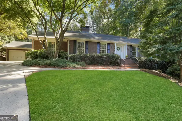 400 Hunters Glen Court, Atlanta, GA 30328