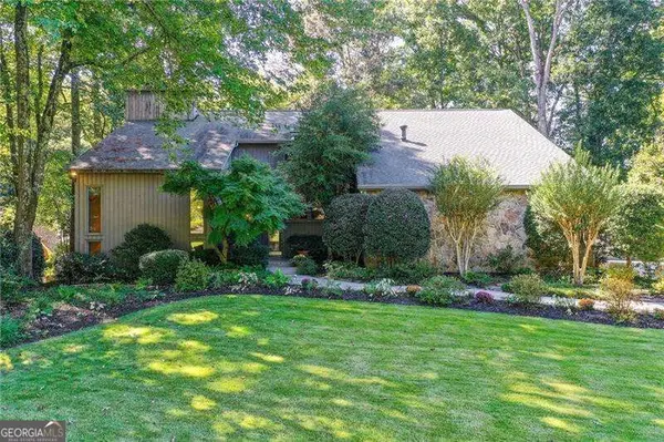 1075 Riverside Trace, Sandy Springs, GA 30328