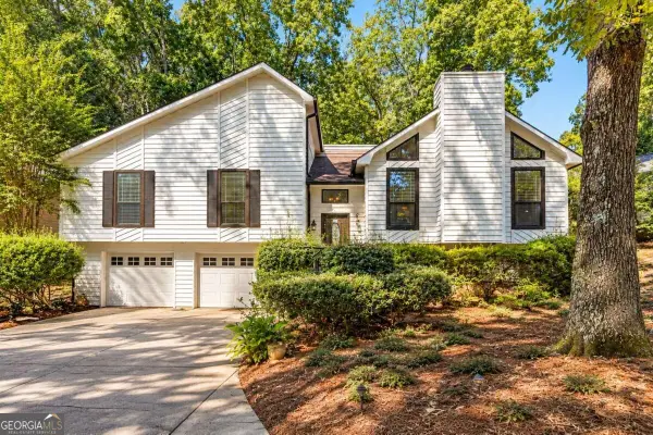 8555 Colony Club Drive, Alpharetta, GA 30022