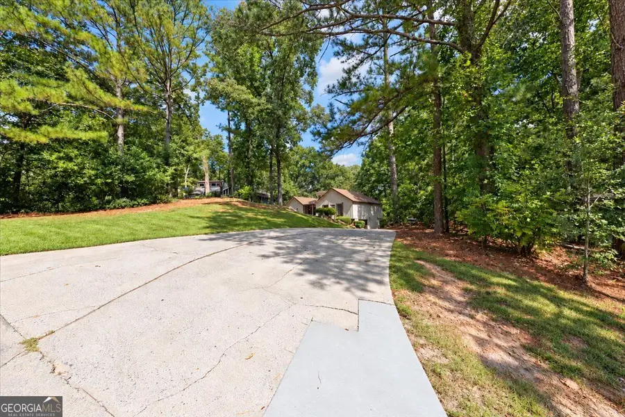 575 Periwinkle Drive, Roswell, GA 30075 - #2