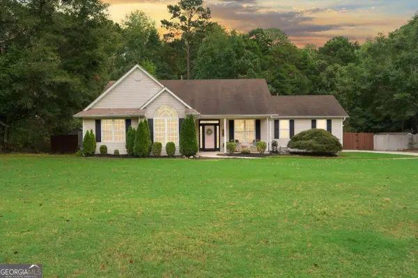 10 Chemin Place, Sharpsburg, GA 30277