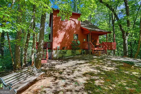 618 Bent Laurel Ridge Road, Clayton, GA 30525