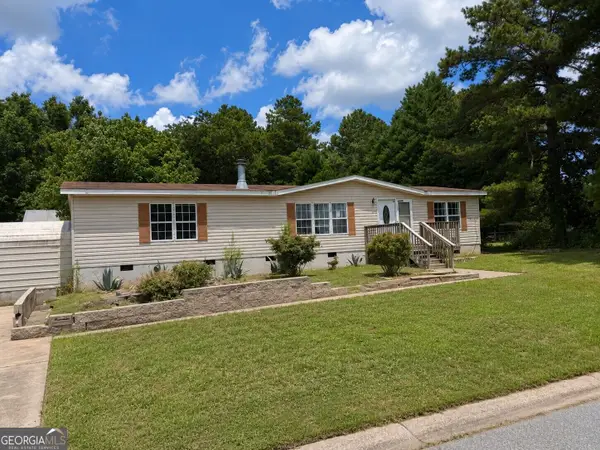 227 Hanover Drive, Byron, GA 31008