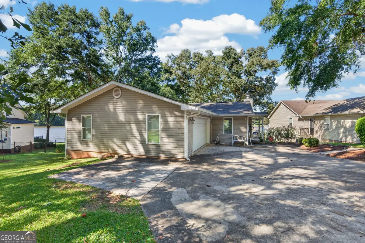 174 Honeysuckle Road Nw, Milledgeville, GA 31061 - #1