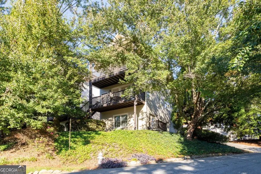 1055 Davis Circle Nw #R, Atlanta, GA 30318 - #2