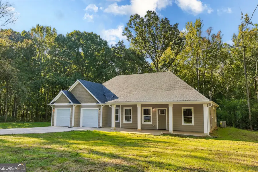 1041 Country Club Circle, Union Point, GA 30669 - #2
