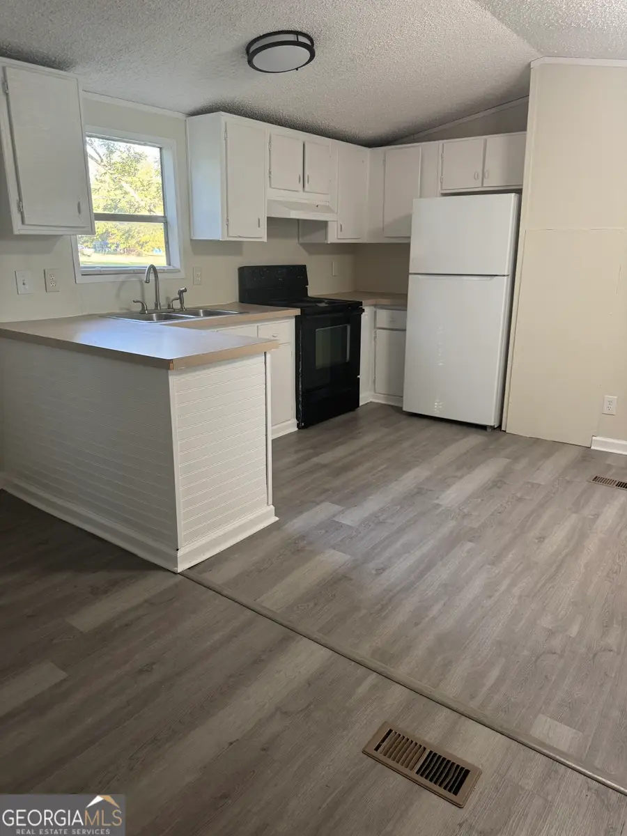 955 Pinehill Road, Dublin, GA 31021 - #3