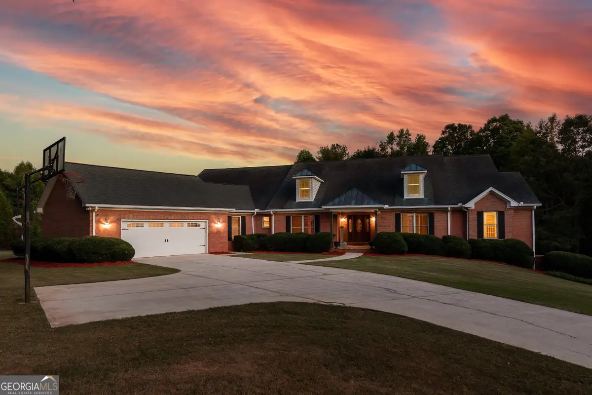 221 Valley Way, Hampton, GA 30228 - #1