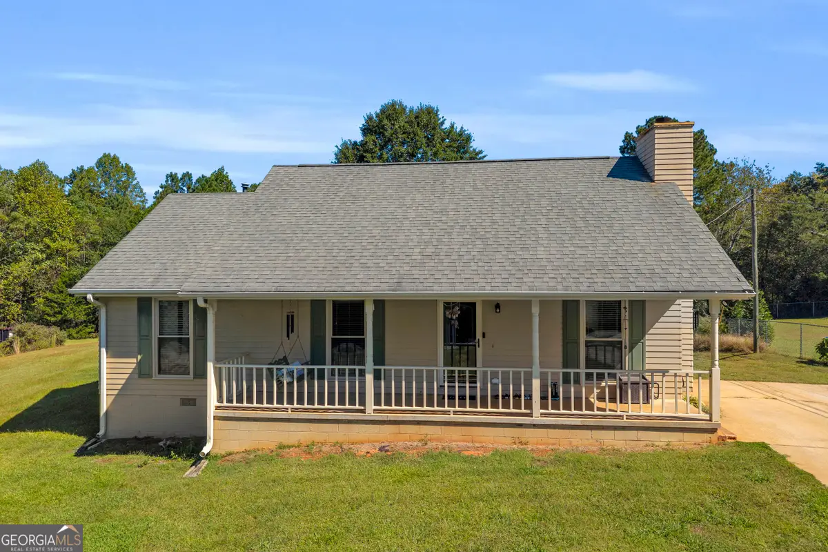 64 White Valley Drive, Toccoa, GA 30577 - #1