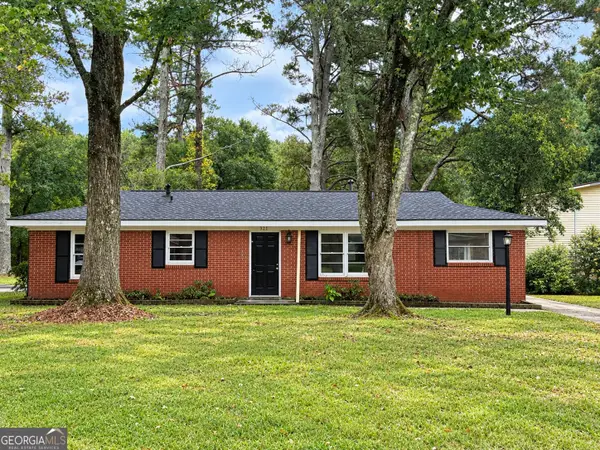 321 W Bonnell Street, Oxford, GA 30054