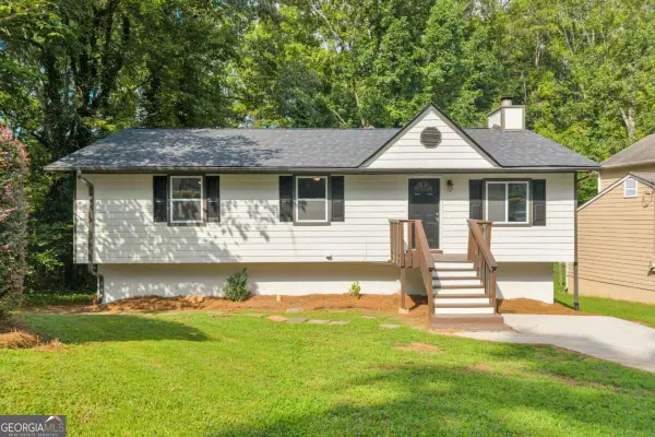 1351 Muirforest Way, Stone Mountain, GA 30088