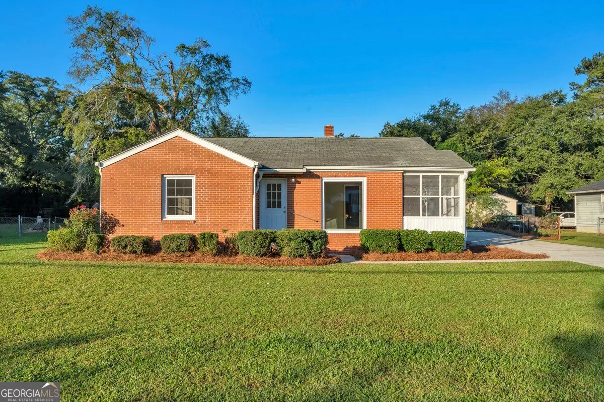 208 Comer Drive, Dublin, GA 31021 - #1