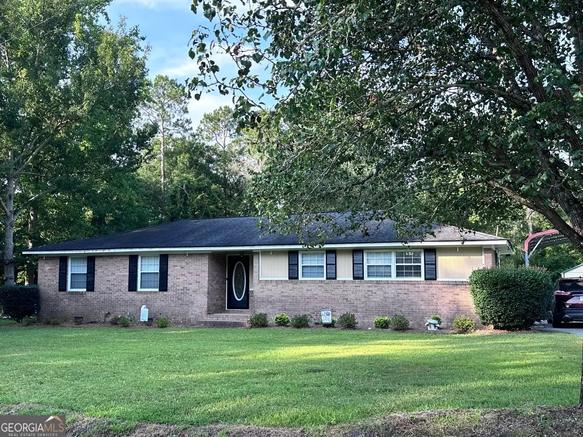 94 E Bruce Street, McRae Helena, GA 31055 - #1