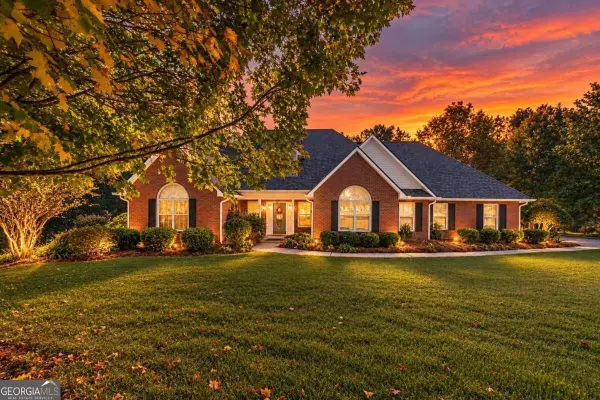 2289 Cedar Lake Drive, Loganville, GA 30052