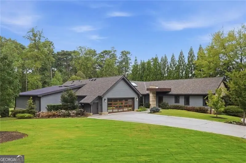 3860 Peachtree Dunwoody Road Ne, Atlanta, GA 30342 - #1