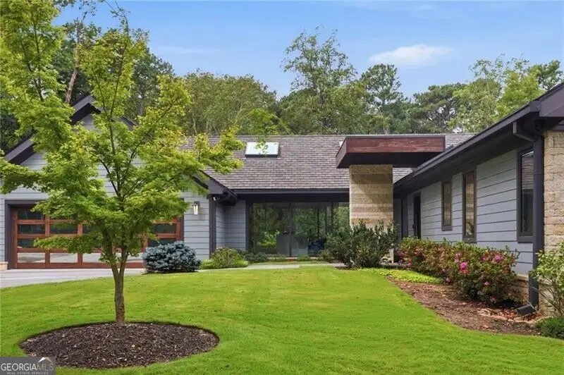 3860 Peachtree Dunwoody Road Ne, Atlanta, GA 30342 - #2