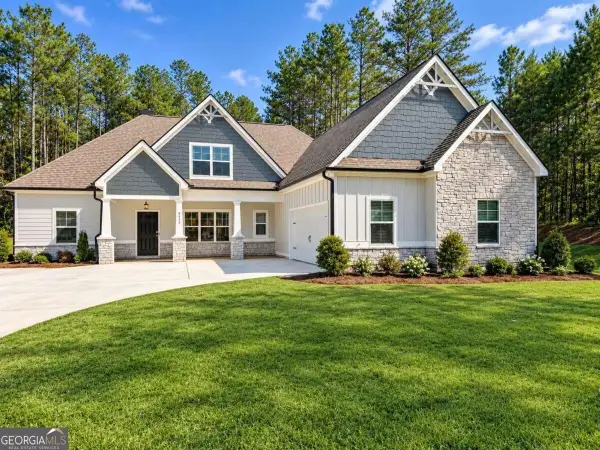 9455 Glacial Lane, Fairburn, GA 30213