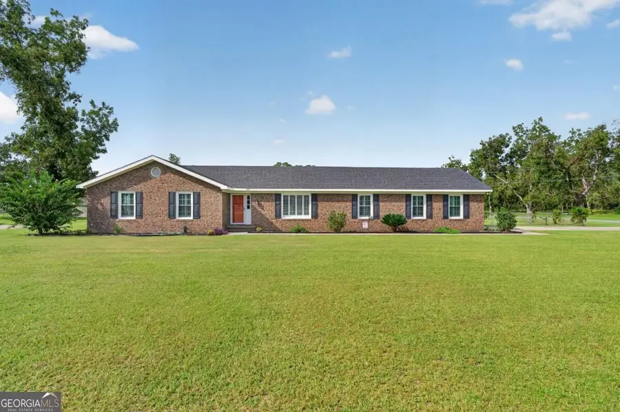 907 E Waring Street, Waycross, GA 31501 - #2
