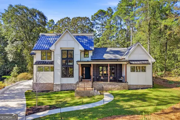 450 Dix Lee On Drive, Fayetteville, GA 30214
