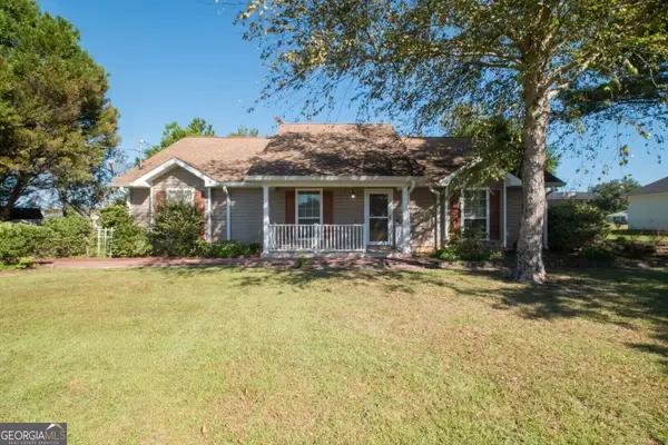4024 Meadow Circle, BLACKSHEAR, GA 31516