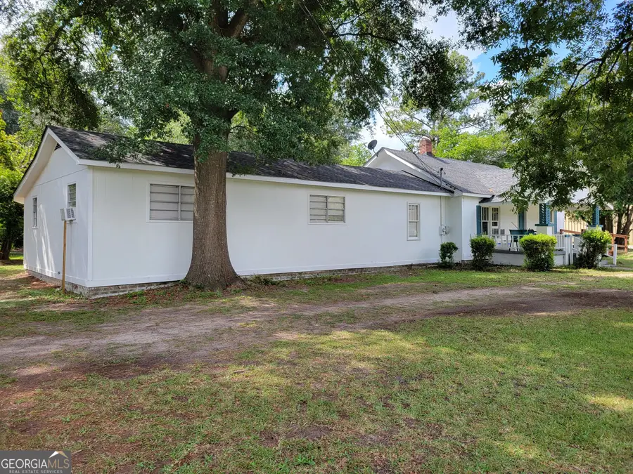 221 Savannah Avenue, East Dublin, GA 31027 - #3