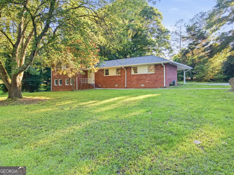 180 E Greenwood Drive, Carrollton, GA 30117 - #2