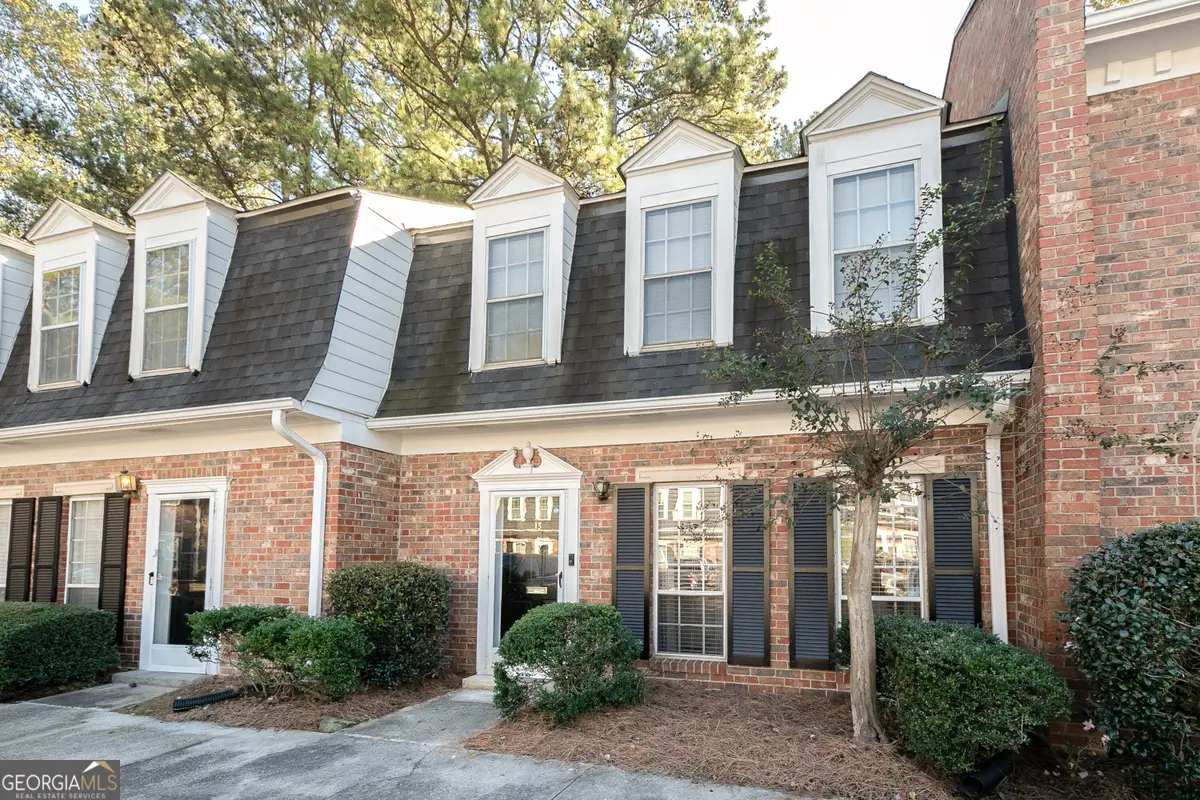 13 Queen Anne Place Nw, Atlanta, GA 30318 - #1