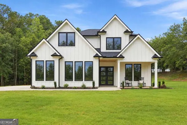 2466 Meredith Drive, Loganville, GA 30052
