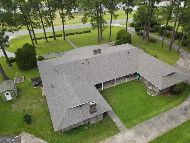 201 W Meadowlake Parkway, Swainsboro, GA 30401 - #3