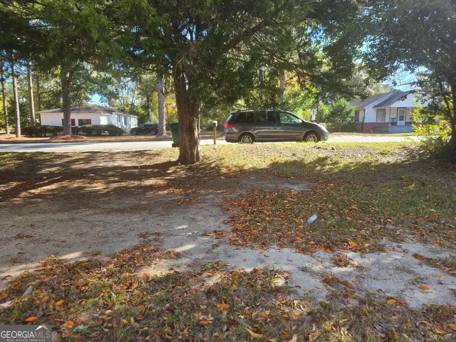 906 S 5th, Cordele, GA 31015 - #3