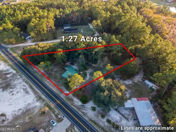 5756 Central Avenue, Waycross, GA 31503
