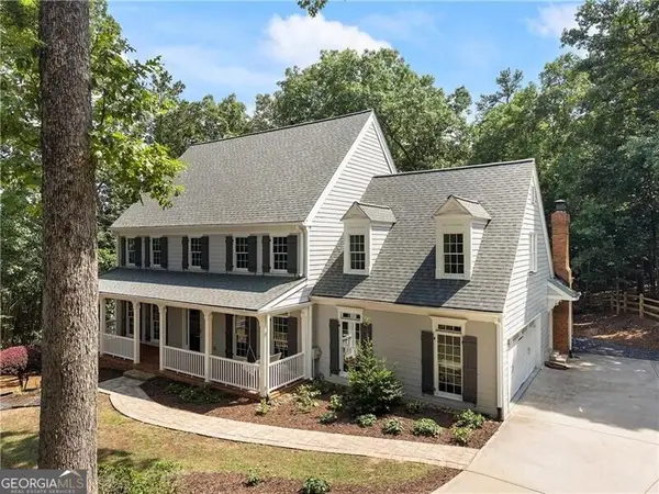 8965 Laurel Way, Johns Creek, GA 30022