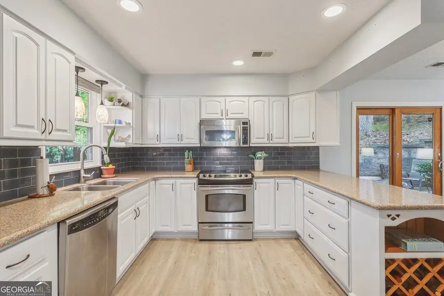 3220 Summer View Drive, Johns Creek, GA 30022 - #3