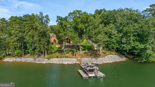 6011 Blackberry Lane, Buford, GA 30518