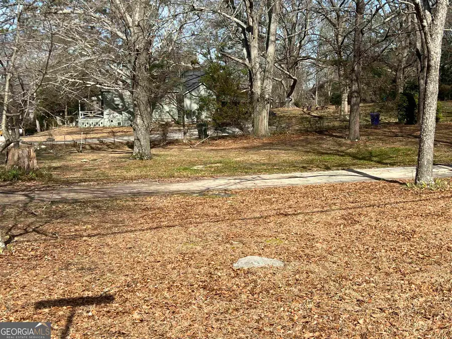 1110 Oakland Avenue, Conyers, GA 30012 - Image #2