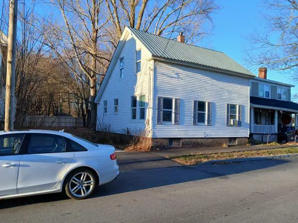 26 Vernon Street, Auburn, ME 04210