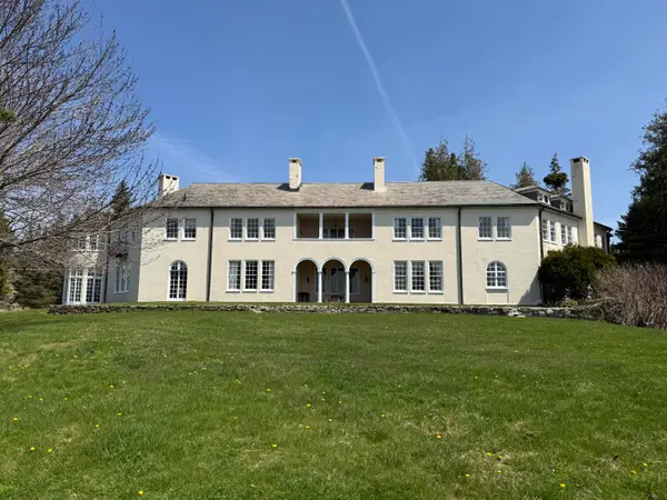 399 Hermit's Point Road, Islesboro, ME 04848