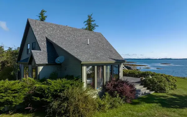 1 Moosabec Shores, Jonesport, ME 04649